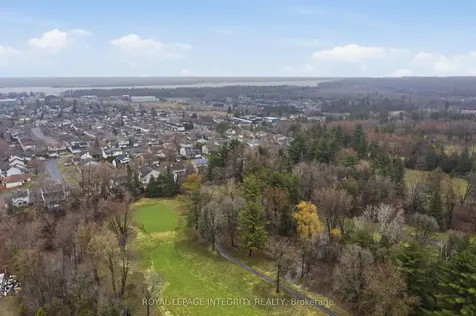 241 Dion Avenue Clarence-rockland ON K4K 0M3