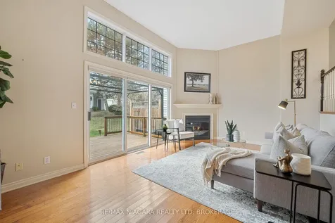 15 Lakeside Drive St. Catharines ON L2M 1P3