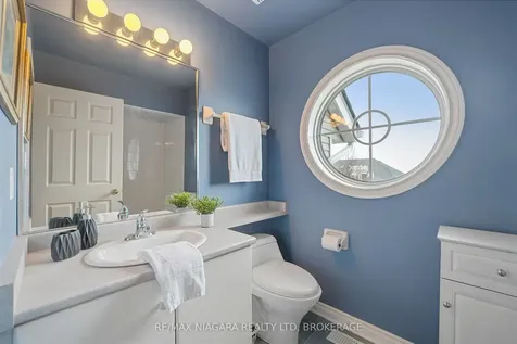 15 Lakeside Drive St. Catharines ON L2M 1P3