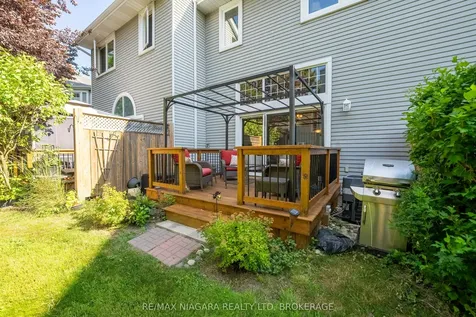 15 Lakeside Drive St. Catharines ON L2M 1P3