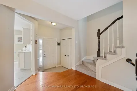15 Lakeside Drive St. Catharines ON L2M 1P3