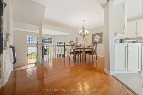 15 Lakeside Drive St. Catharines ON L2M 1P3