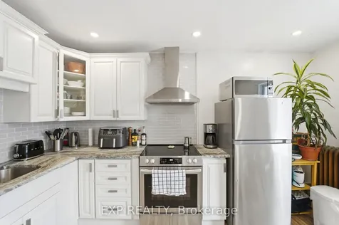 15 Avenue Place Welland ON L3B 4B2