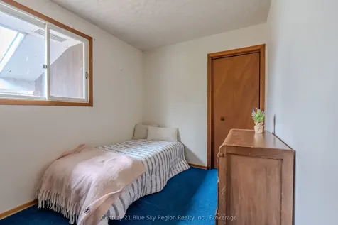 1064 Premier Road North Bay ON P1A 2J1