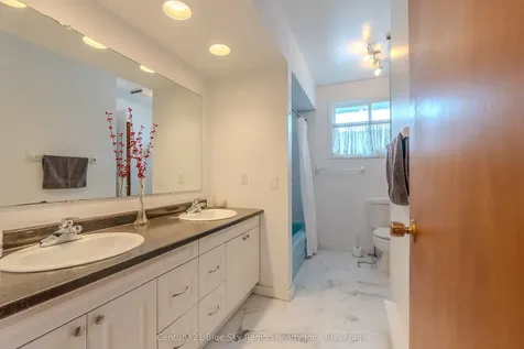 1064 Premier Road North Bay ON P1A 2J1