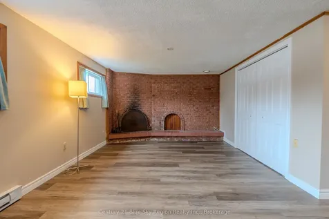1064 Premier Road North Bay ON P1A 2J1