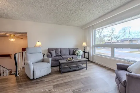 1064 Premier Road North Bay ON P1A 2J1