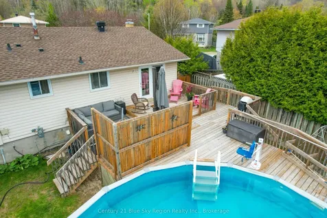 203 Rancier Street North Bay ON P1B 8M3