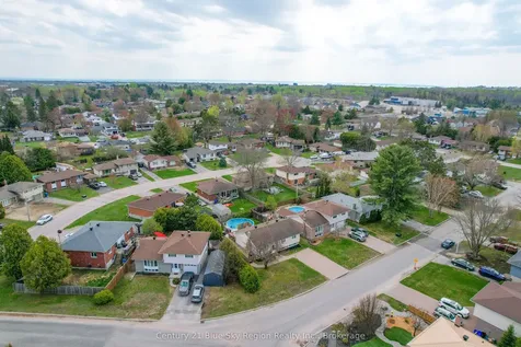 203 Rancier Street North Bay ON P1B 8M3