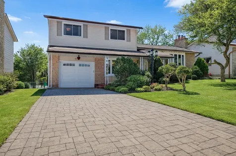 897 Pembridge Crescent Kingston ON K7M 6C6