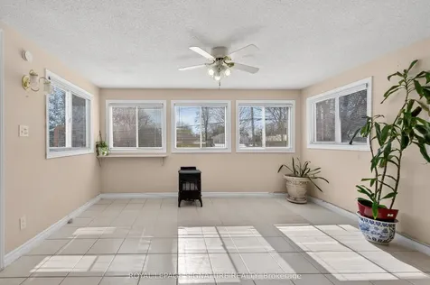 897 Pembridge Crescent Kingston ON K7M 6C6