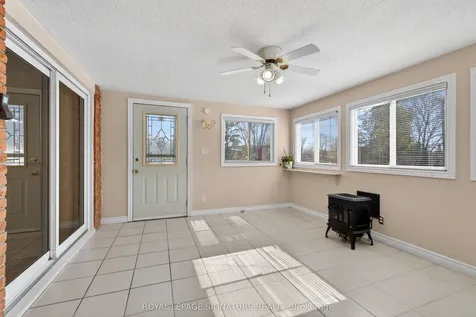 897 Pembridge Crescent Kingston ON K7M 6C6