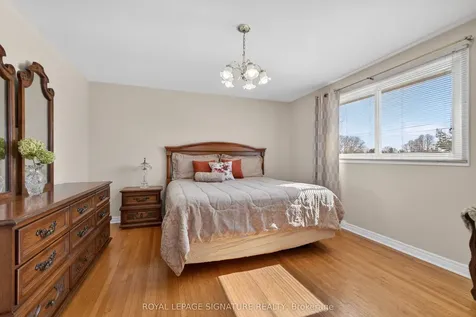 897 Pembridge Crescent Kingston ON K7M 6C6