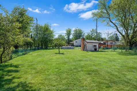 897 Pembridge Crescent Kingston ON K7M 6C6