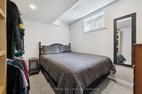 124 Gibbons Drive Centre Wellington ON N1M 3W2