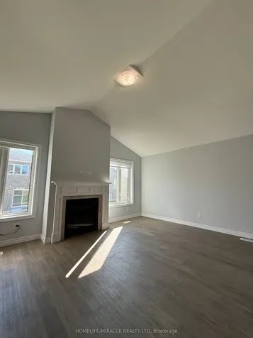 308 Mullighan Gardens Peterborough ON K9K 0H2