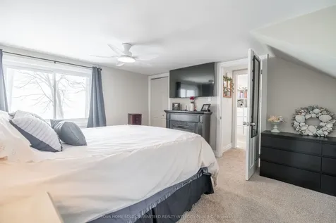 17 Bee Street Norfolk ON N0E 1P0