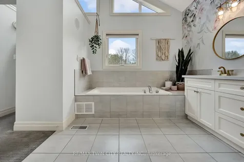 71 Birkinshaw Road Cambridge ON N1P 0A7
