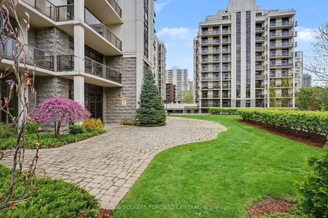 90 Charlton Avenue W Hamilton ON L8P 0B4