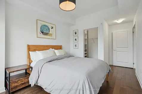 90 Charlton Avenue W Hamilton ON L8P 0B4