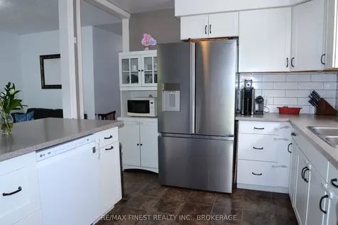 48 Abbey Dale Court Kingston ON K7K 5W9