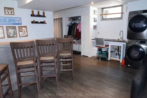 48 Abbey Dale Court Kingston ON K7K 5W9