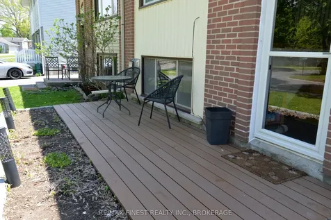 48 Abbey Dale Court Kingston ON K7K 5W9