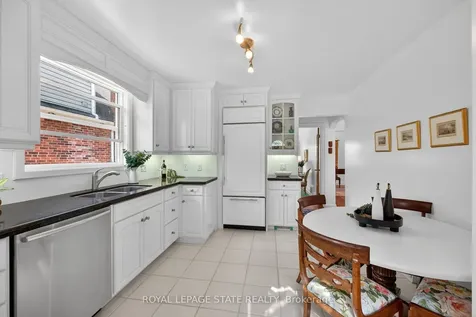 62 Uplands Avenue Hamilton ON L8S 3X8