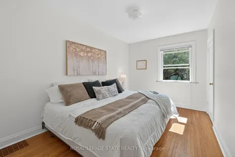 62 Uplands Avenue Hamilton ON L8S 3X8