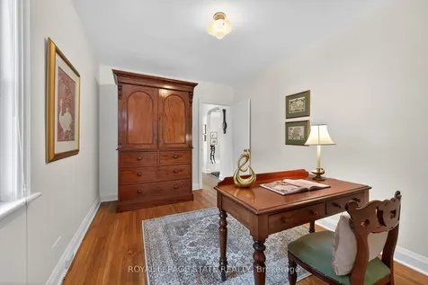62 Uplands Avenue Hamilton ON L8S 3X8