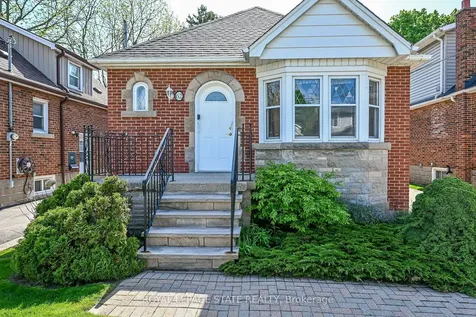 62 Uplands Avenue Hamilton ON L8S 3X8