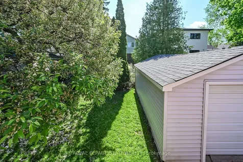 62 Uplands Avenue Hamilton ON L8S 3X8