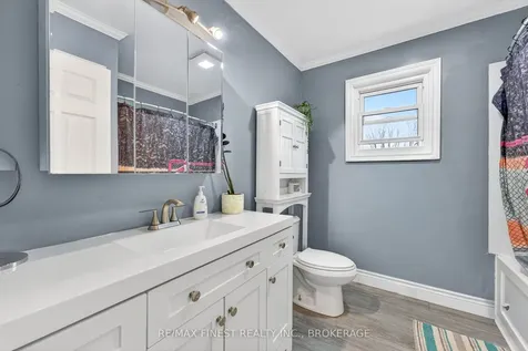 239 Cross Street Deseronto ON K0K 1X0