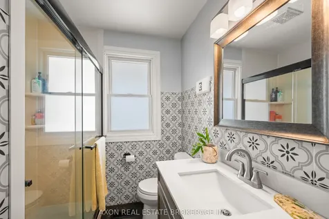 1118 Lincoln Drive Kingston ON K7M 7P4