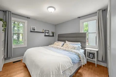 1118 Lincoln Drive Kingston ON K7M 7P4