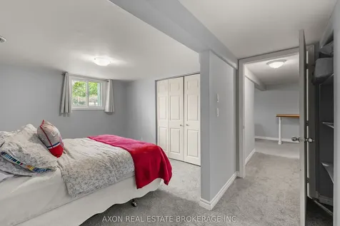 1118 Lincoln Drive Kingston ON K7M 7P4