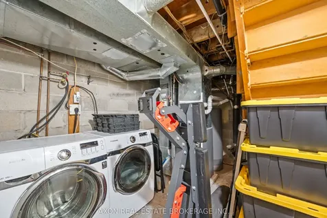 1118 Lincoln Drive Kingston ON K7M 7P4
