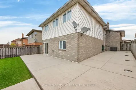14 Presidio Drive Hamilton ON L8W 3J5