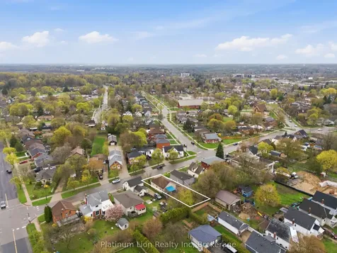 609 Guelph Street Kitchener ON N2H 5Y5