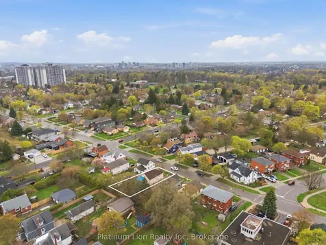 609 Guelph Street Kitchener ON N2H 5Y5
