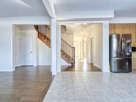 22 Esther Crescent Thorold ON L3B 0G1