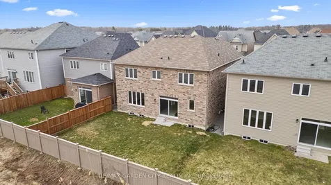 22 Esther Crescent Thorold ON L3B 0G1