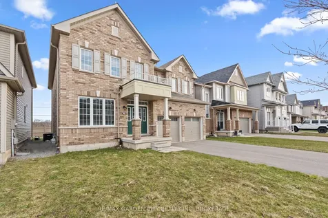 22 Esther Crescent Thorold ON L3B 0G1