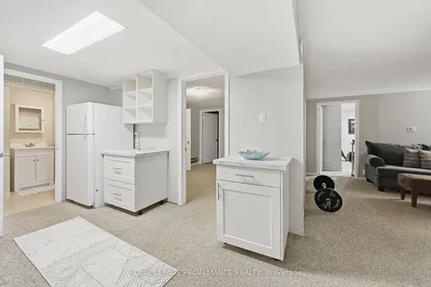 54 Craig Street Belleville ON K8P 2K1