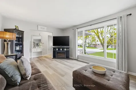 54 Craig Street Belleville ON K8P 2K1