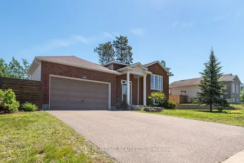 1007 Butler Boulevard Petawawa ON K8H 0B7