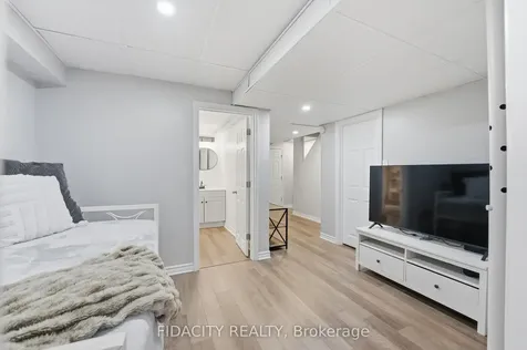 80 Robarts Crescent Kanata ON K2L 4A5