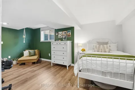 80 Robarts Crescent Kanata ON K2L 4A5