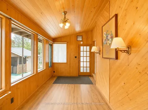 94 Glenelg Street W Kawartha Lakes ON K9V 2V9
