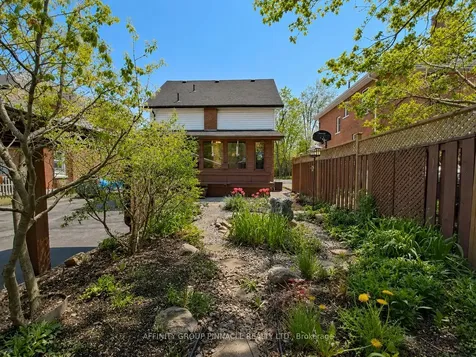 94 Glenelg Street W Kawartha Lakes ON K9V 2V9